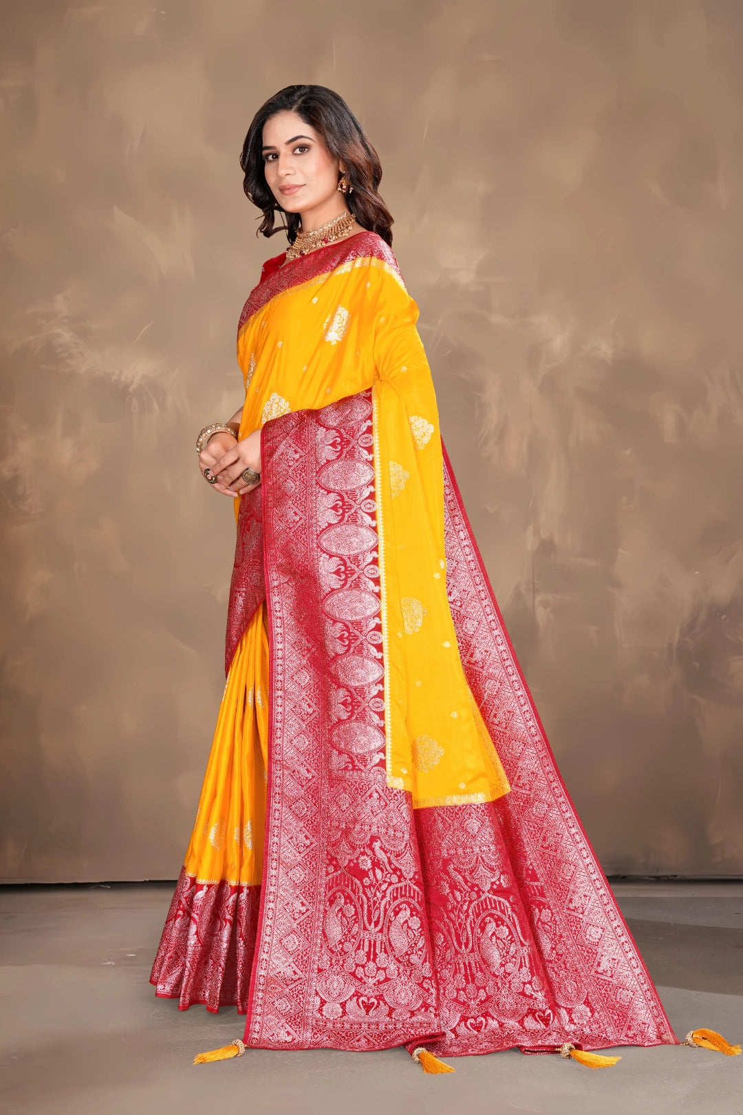 Gold Classic Banarasi Satin Silk Saree